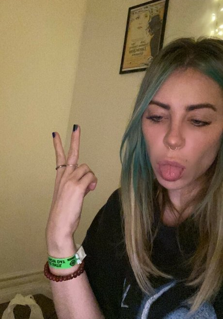 Alison Wonderland Profile pic