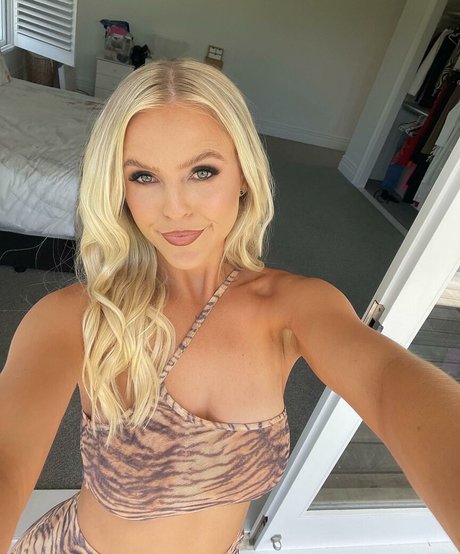 ellaredmond pornstar free images