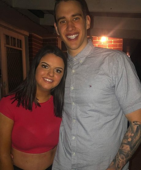 Abbey Jeffrey model hot pictures