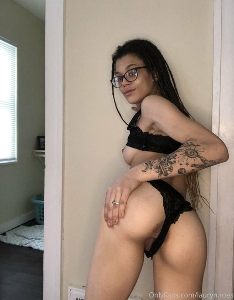 lauryn roes nice model pics
