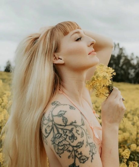 Michaela Green pornstar adult pics