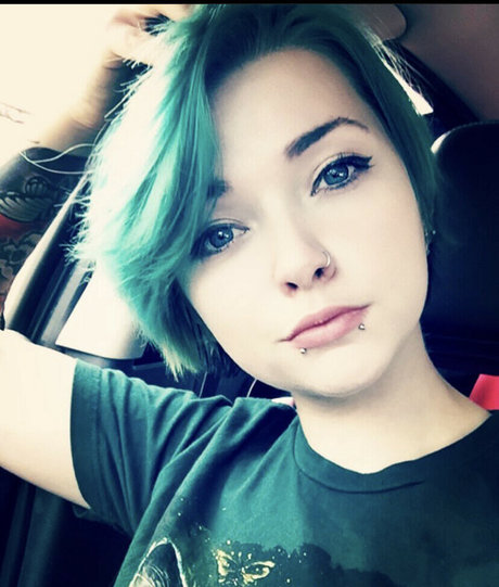 Christena Reckless adult model archive