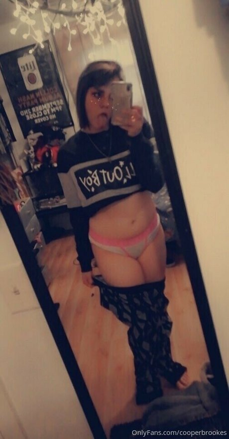 Cooper Brookes nice star photo