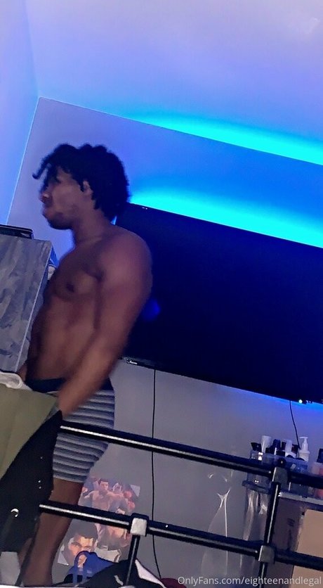 wax onlyfans pretty photos