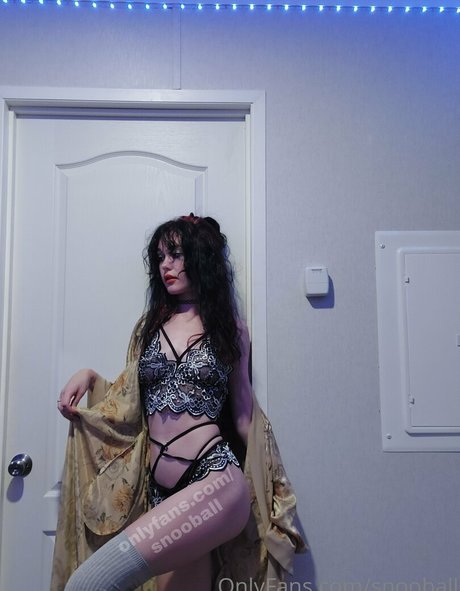 snooball model nude galleries