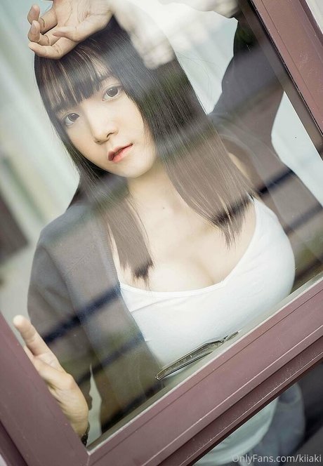 pikiichu exclusive model pictures