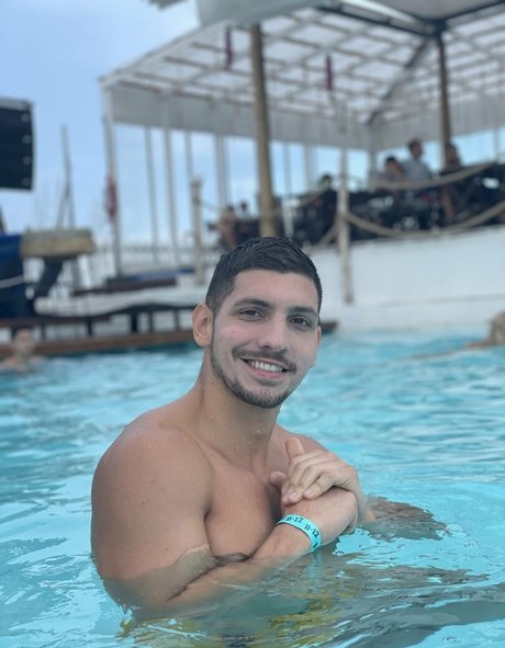 shemale fucks girl onlyfans art nude photos