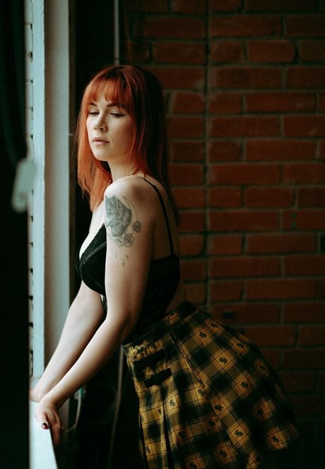 Rosemoontv hot actress archive