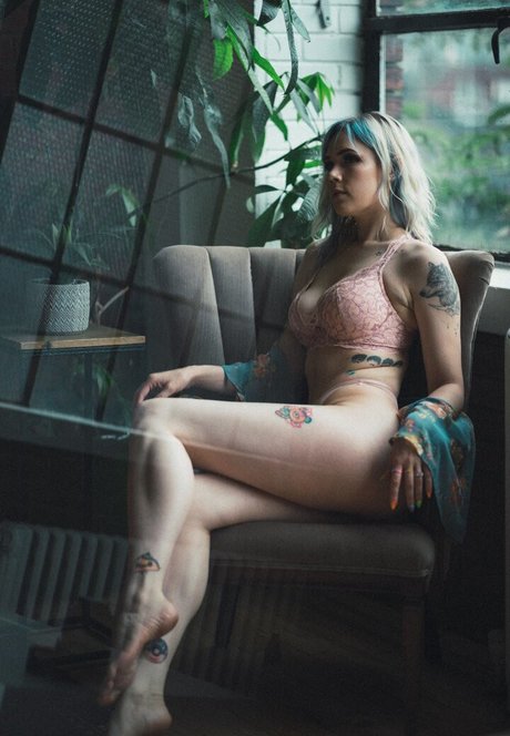 Rosemoontv xxx model images