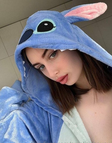 amelia for you top model pic