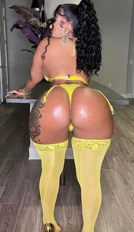 Irene The Dream pornstar nude image