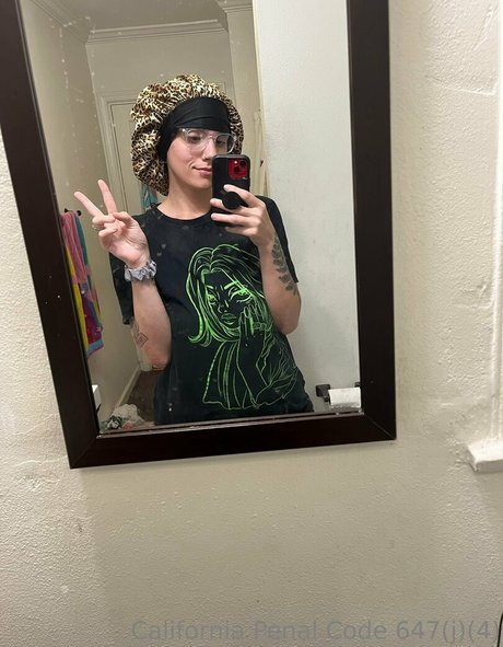 whimsicalgoth sexy star image