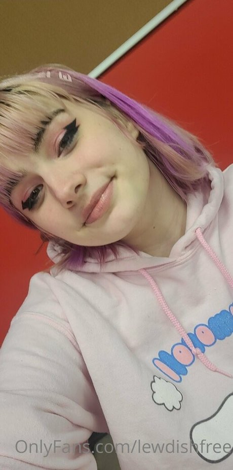 lewdishfree hot actress photos