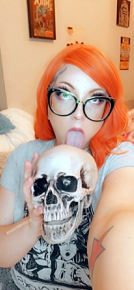 whiskeynwhiskersfree pornstar nudes picture