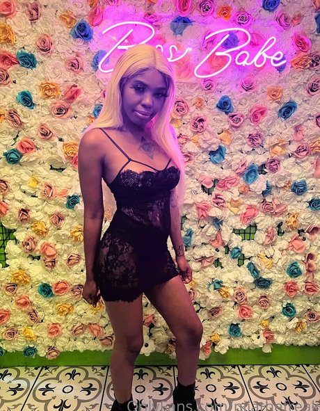 non onlyfans beautiful nude image