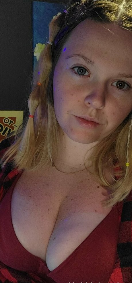 infinitlykai art actress gallery