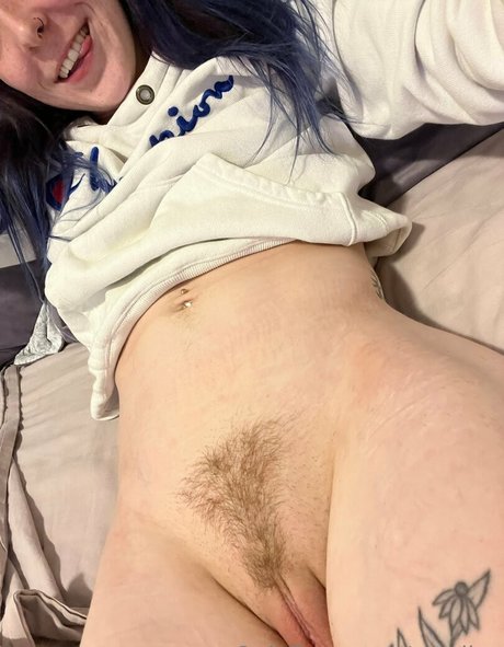 notriles sexy actress images