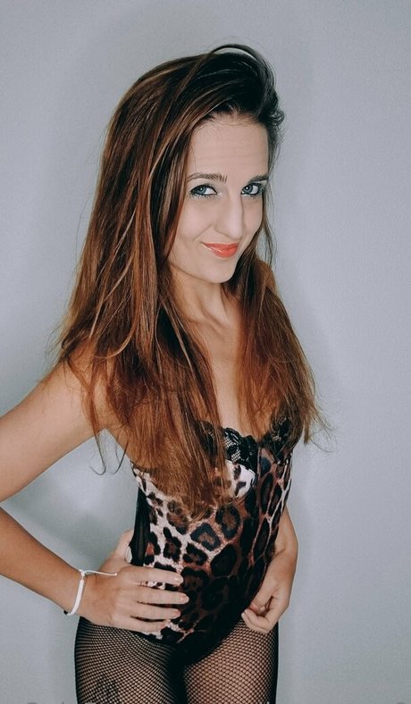 melissarouge6 sexy actress pics