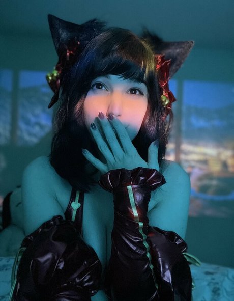 thejoopis model nudes image