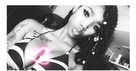 spoiledbrincess star picture