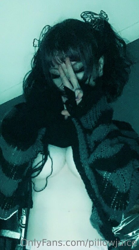 pillowjuice art actress picture