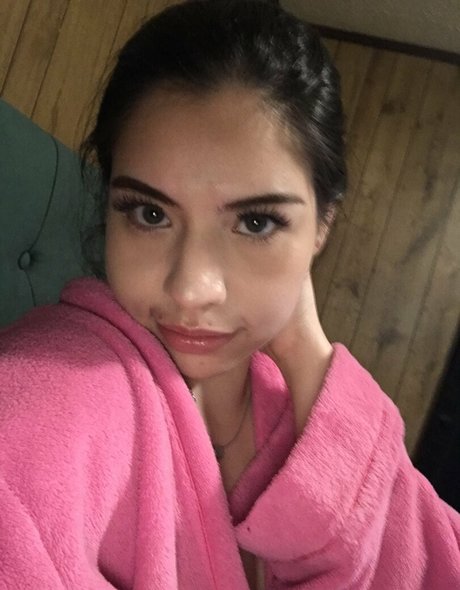 babyboowho69 model pornographic picture