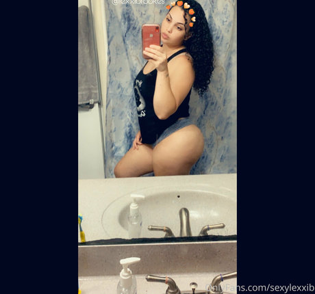 sexylexxib star perfect image