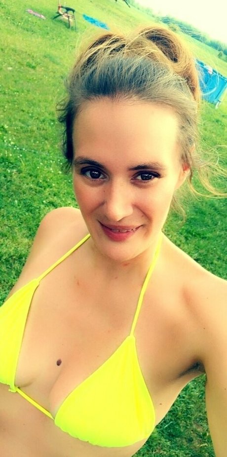 dezerai pretty star galleries