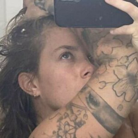 Kaleiraelieroo model nude galleries