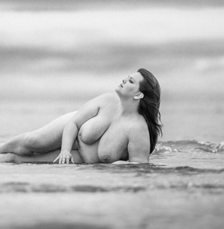 Ruby Roxx pornstar xxx photo