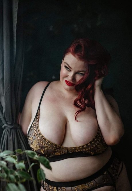 Ruby Roxx pornstar free photo