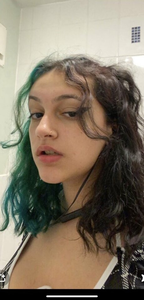 recognize star naked picture