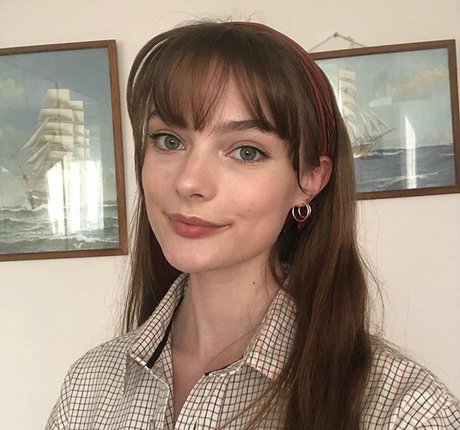 Delicate ASMR sex actress pictures