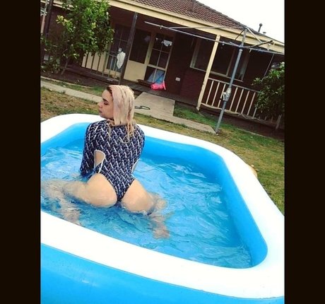 tinytemptress17 star naked img