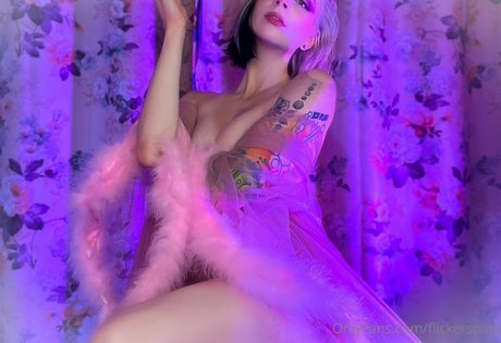 Flickerspark star sexy photos