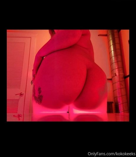 kokokeeks pornographic model img