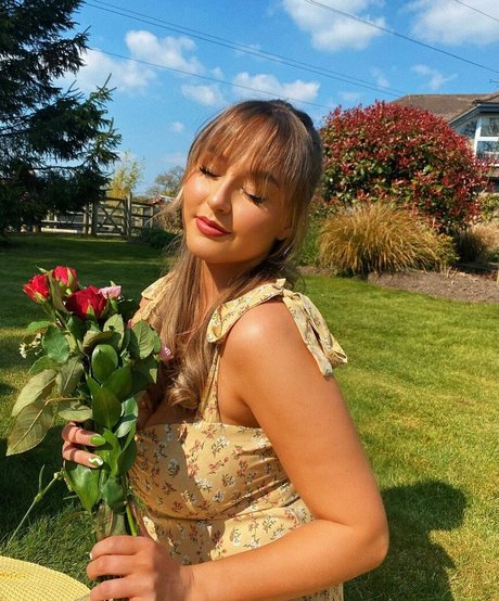 Helayna Birkett star pretty archive