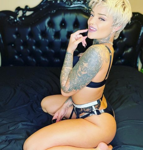 Kris Karson beautiful star pics