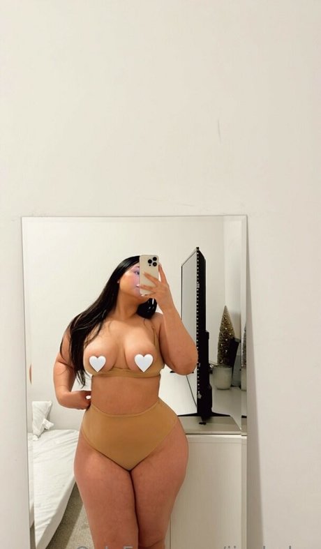 _isabelxx nude pornstar image