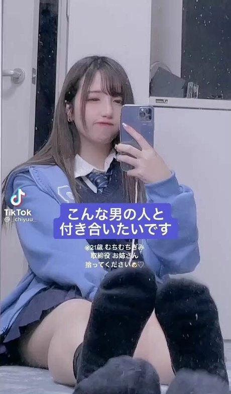 _chiyuu_ model exclusive pic