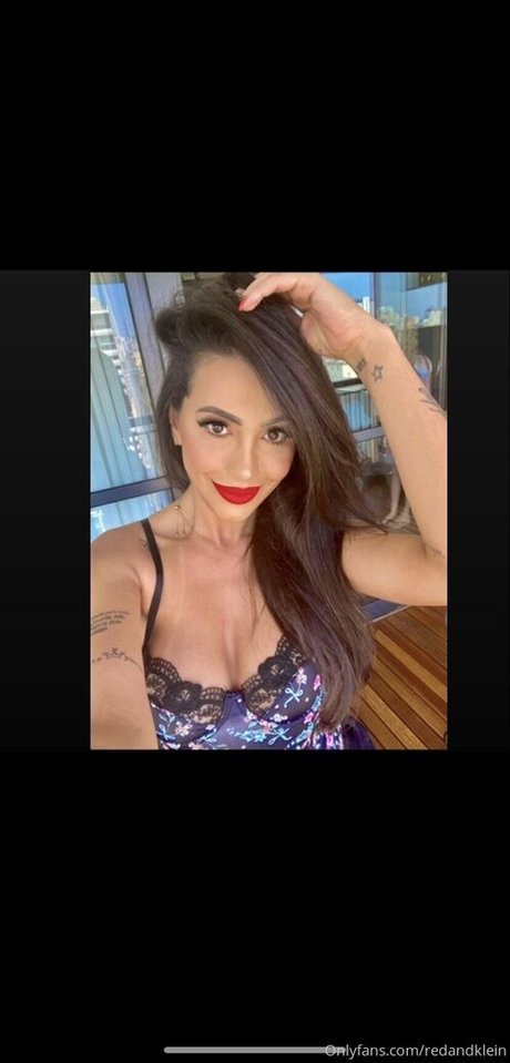 redtopmodel2022 beautiful star pic