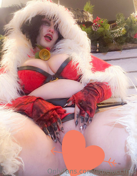 littleluci free exclusive model picture