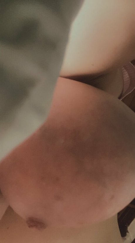 aliceinboobieland star erotic photo