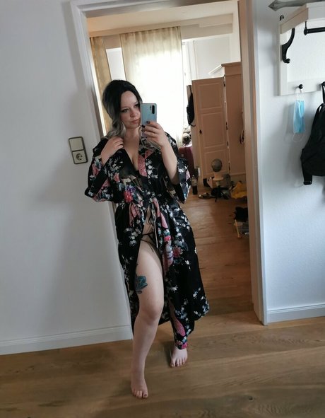 aimufreelia top model gallery