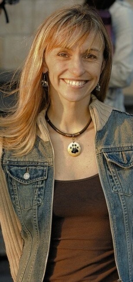 Michaela Strachan pretty model pics