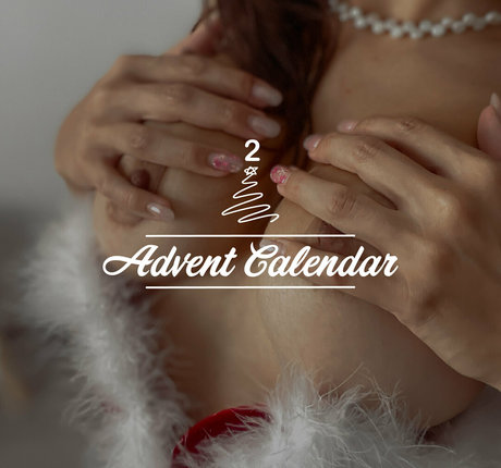 paolamoon nude model picture