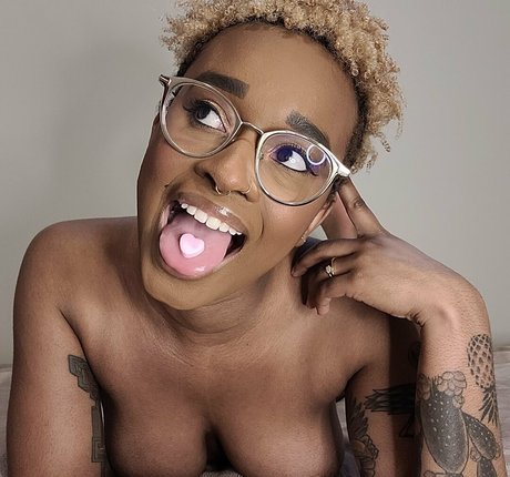 deedeebee96 perfect actress gallery