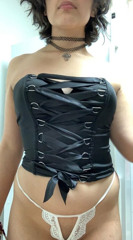 lovelylatinaxoxo art actress pictures