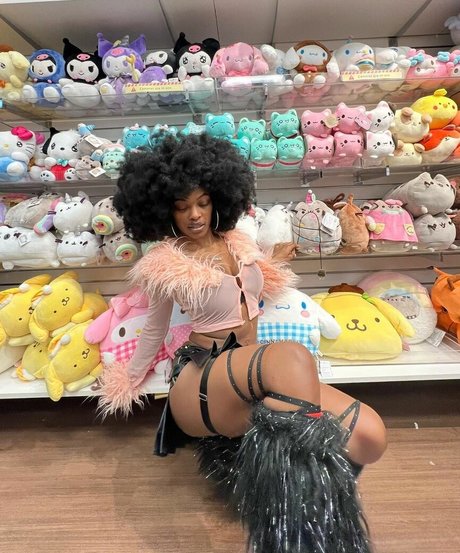 Kalenbree top model pictures