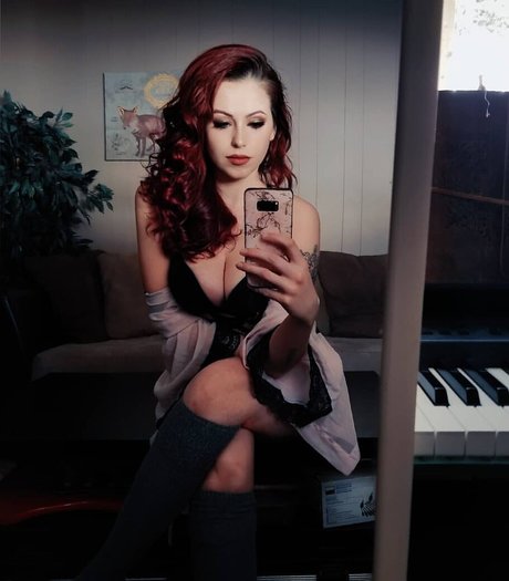 Madison Agnew xxx actress photos